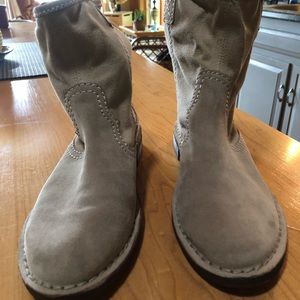 Clarks beige suede and canvas booties
